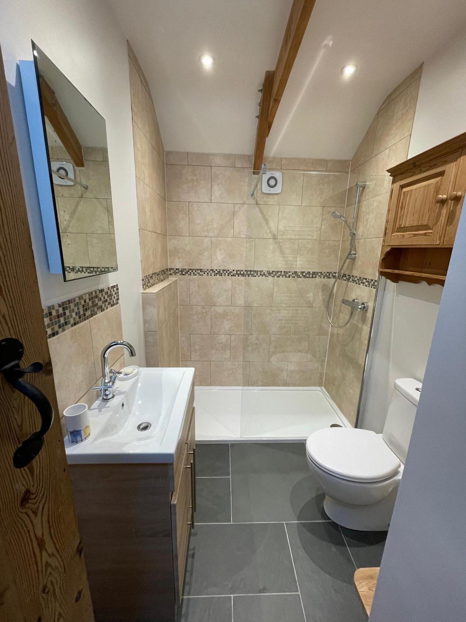 Trengothal Barn Apartment Porthcurno Bagian luar foto
