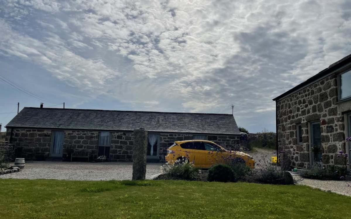 Trengothal Barn Apartment Porthcurno Bagian luar foto